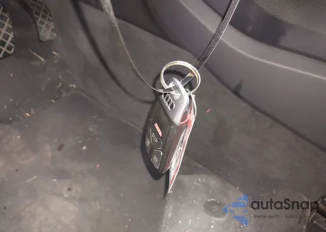 2018 Audi Q5 2.0T Premium/2.0T Tech Premium z USA, uszkodzony, nr VIN WA1ANAFY7J2169313